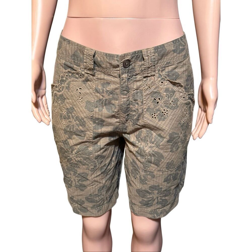 Pulp women floral mid rise shorts M